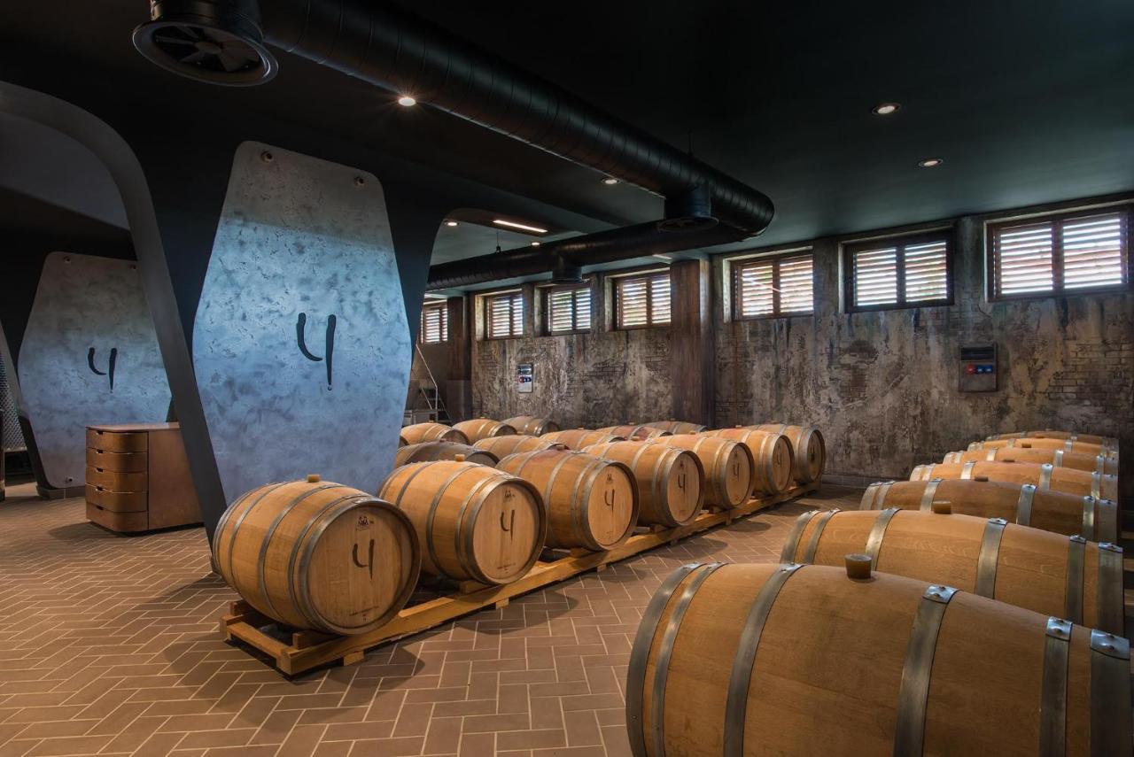 Wine & Spa Hotel Chukara Tryavna Ngoại thất bức ảnh