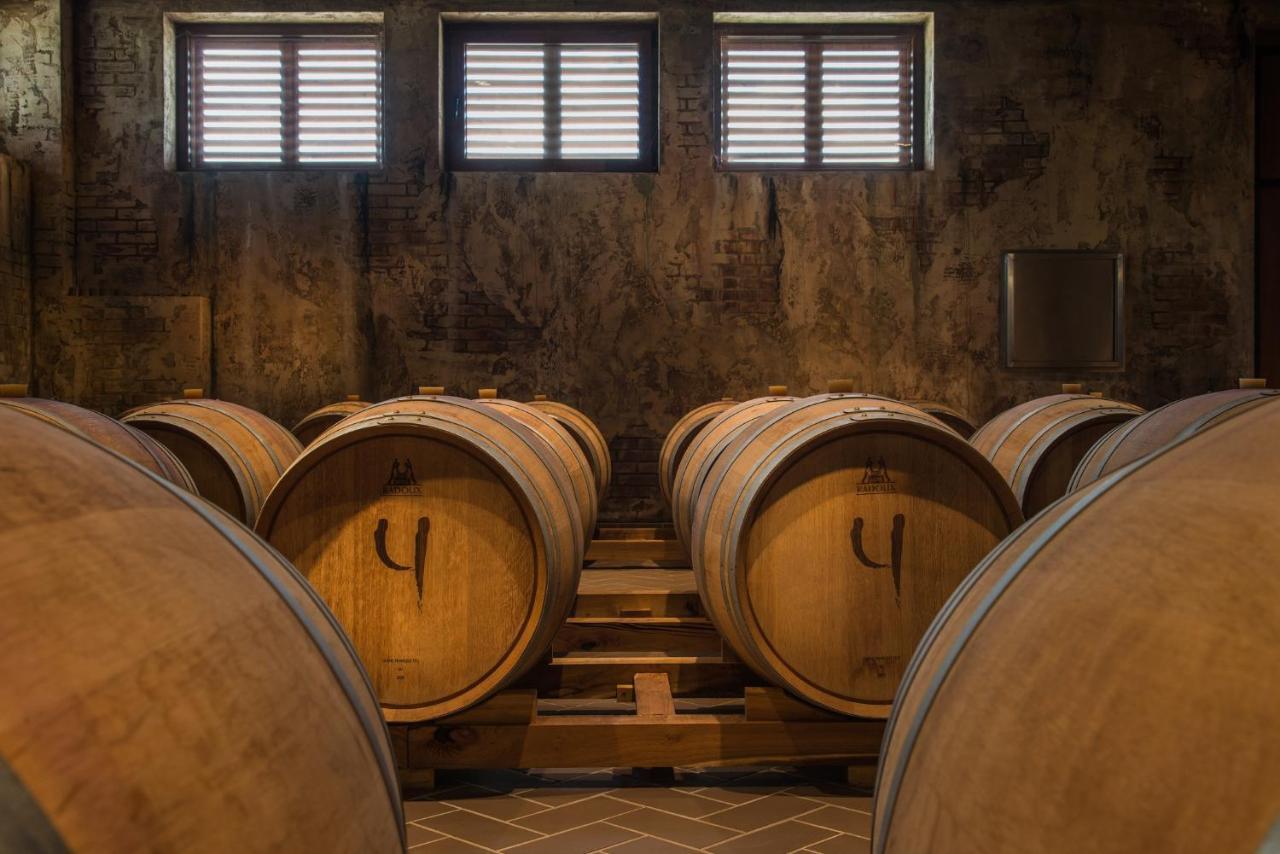 Wine & Spa Hotel Chukara Tryavna Ngoại thất bức ảnh