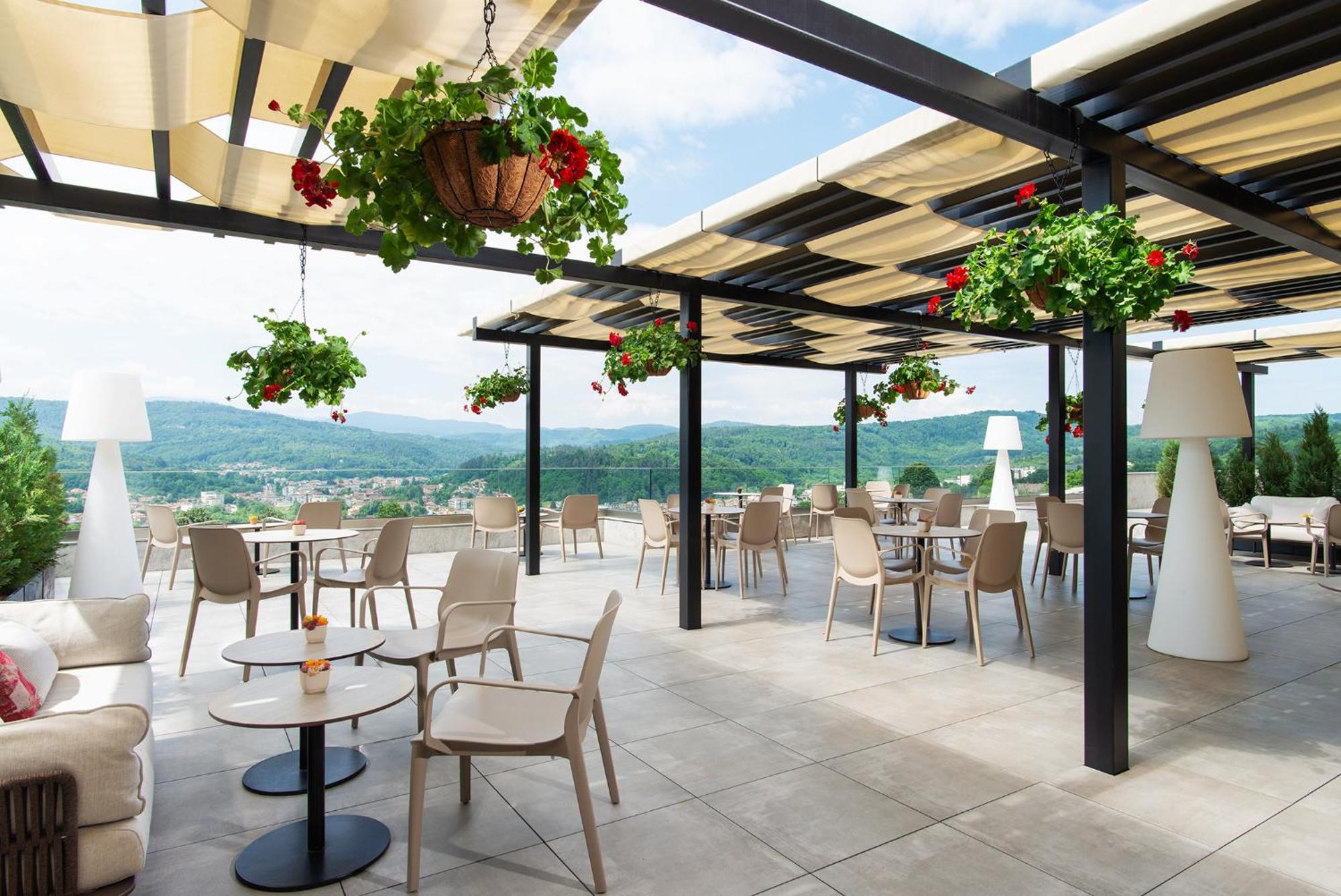 Wine & Spa Hotel Chukara Tryavna Ngoại thất bức ảnh
